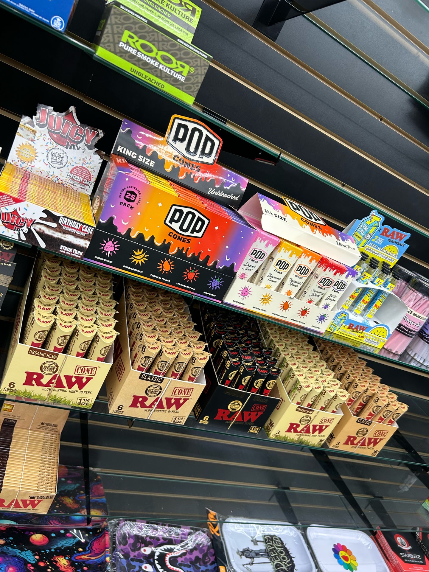 Premium cones and rolling papers